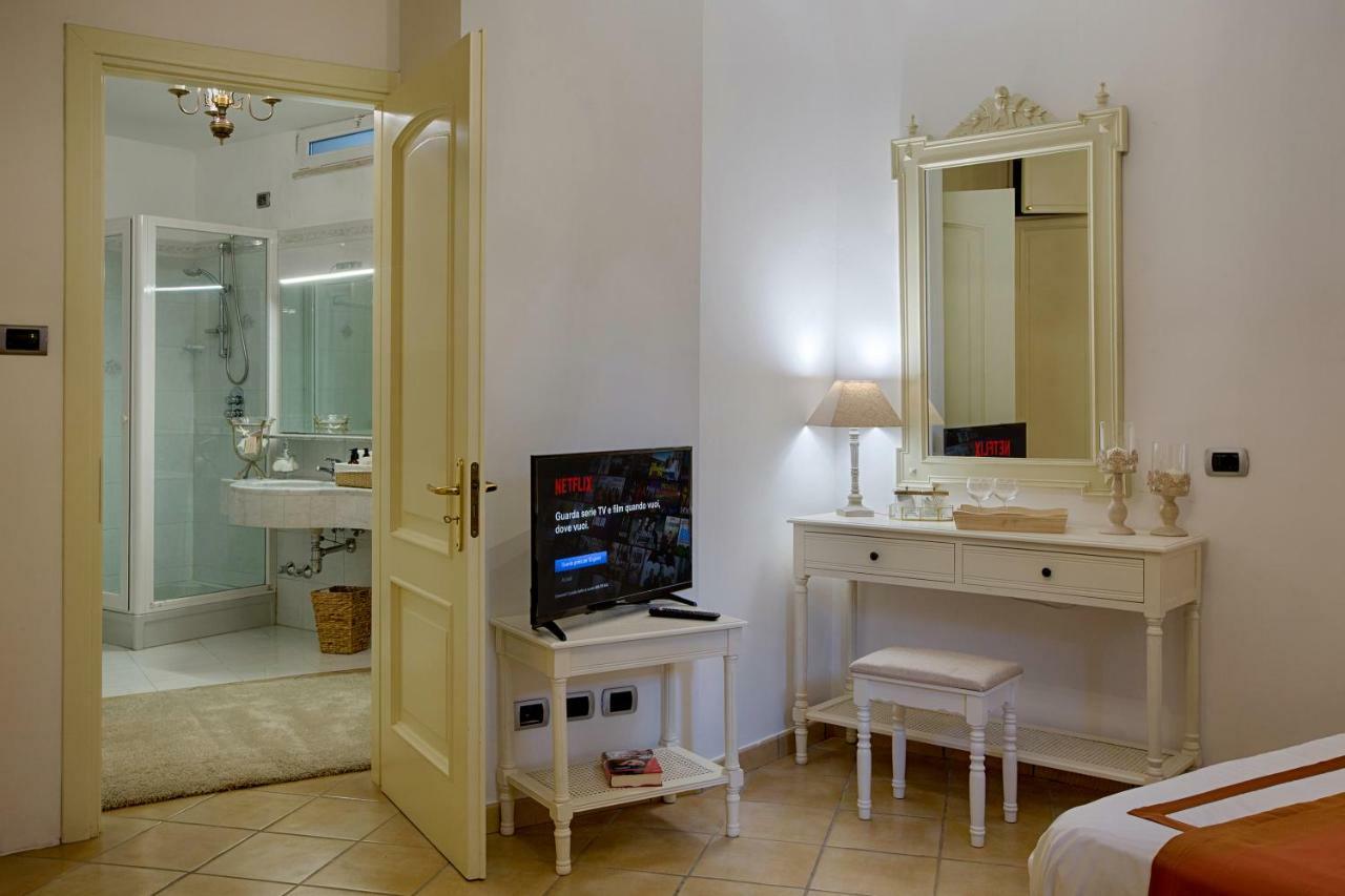 Villa Spartano Sant'Agata Sui Due Golfi Massalubrense マッサ・ルブレンセ エクステリア 写真
